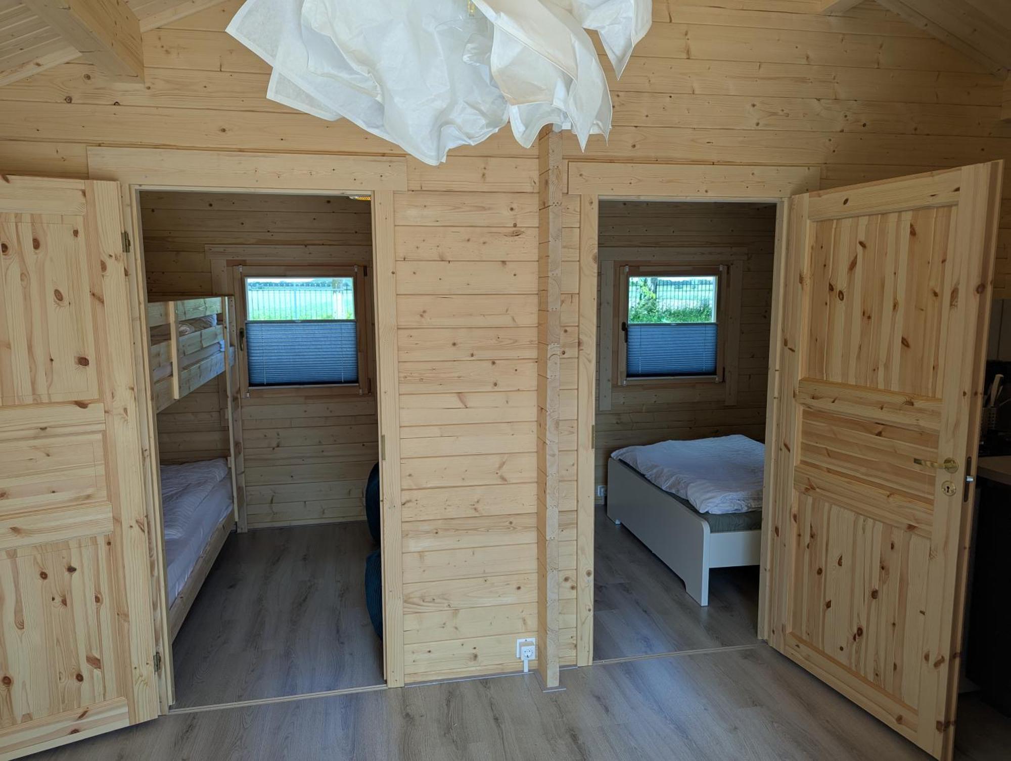 The Bee - Trekkershuts & Maison d'hôtes Opperdoes